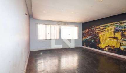 Casa para Aluguel - Centro, 2 Quartos,  350 m² - Curitiba
