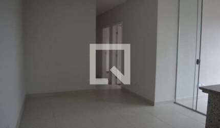 Apartamento para Aluguel - João Pinheiro, 3 Quartos,  73 m² - Belo Horizonte