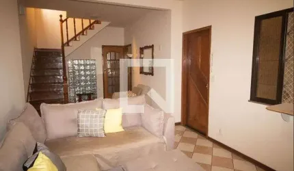 Casa para Aluguel - Olaria, 4 Quartos,  270 m² - Rio de Janeiro