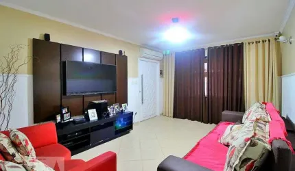 Casa para Aluguel - Utinga, 3 Quartos,  241 m² - Santo André