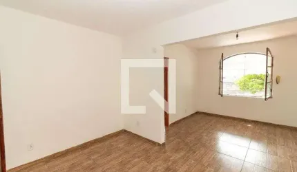 Casa para Aluguel - Marechal Hermes, 2 Quartos,  600 m² - Rio de Janeiro