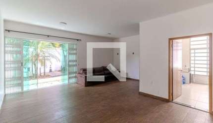 Casa para Aluguel - Pacaembu, 3 Quartos,  184 m² - São Paulo