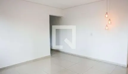 Casa para Aluguel - Parque Jaçatuba, 2 Quartos,  150 m² - Santo André
