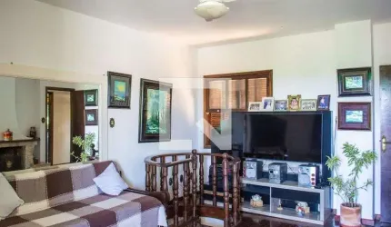 Casa para Aluguel - Tristeza, 2 Quartos,  311 m² - Porto Alegre