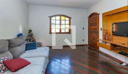 Casa para Aluguel - Alto Caiçaras, 3 Quartos,  200 m² - Belo Horizonte
