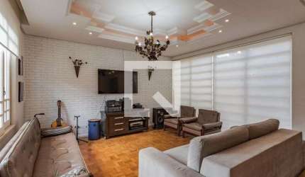Casa para Aluguel - Três Figueiras, 3 Quartos,  588 m² - Porto Alegre