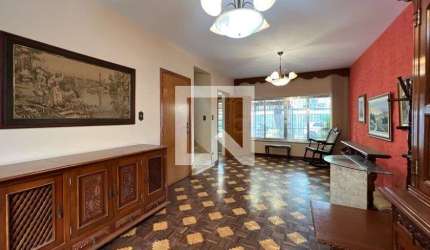 Casa para Aluguel - Vila Nova Conceição, 3 Quartos,  250 m² - São Paulo