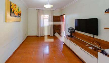 Casa para Aluguel - Betânia, 3 Quartos,  216 m² - Belo Horizonte