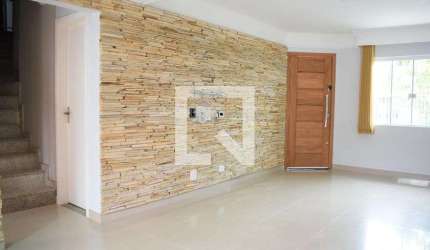 Casa para Aluguel - Cajuru, 3 Quartos,  189 m² - Curitiba
