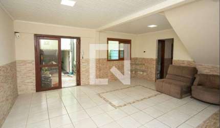Casa para Aluguel - Jardim Itu-Sabará, 4 Quartos,  220 m² - Porto Alegre