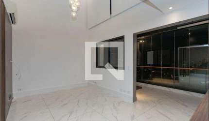 Cobertura para Aluguel - Santo Amaro , 1 Quarto,  76 m² - São Paulo