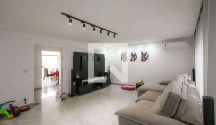 Casa para Aluguel - Sapopemba, 3 Quartos,  400 m² - São Paulo