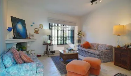 Casa para Aluguel - Três Figueiras, 4 Quartos,  320 m² - Porto Alegre