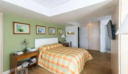Apartamento para Aluguel - Vila Olímpia, 2 Quartos,  160 m² - São Paulo
