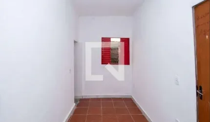 Casa para Aluguel - Paulo VI, 2 Quartos,  36 m² - Belo Horizonte
