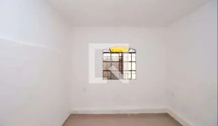 Casa para Aluguel - Paulo VI, 1 Quarto,  20 m² - Belo Horizonte