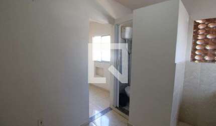 Casa para Aluguel - Oswaldo Cruz, 1 Quarto,  20 m² - Rio de Janeiro