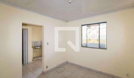 Casa para Aluguel - Campo Grande, 1 Quarto,  35 m² - Rio de Janeiro