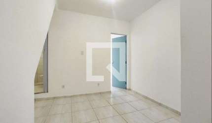 Casa para Aluguel - Barbalho, 1 Quarto,  40 m² - Salvador