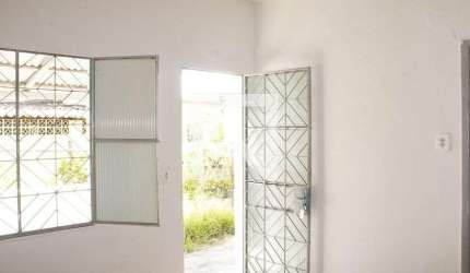 Casa para Aluguel - Campo Grande, 1 Quarto,  30 m² - Rio de Janeiro