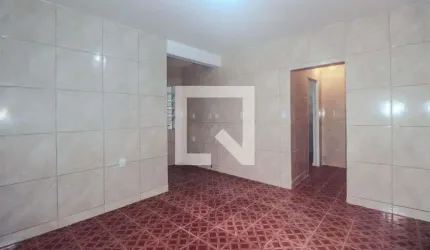 Casa para Aluguel - Farrapos, 2 Quartos,  46 m² - Porto Alegre