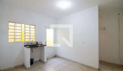 Casa para Aluguel - Jardim Presidente Dutra, 1 Quarto,  32 m² - Guarulhos