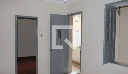 Casa para Aluguel - Olaria, 1 Quarto,  50 m² - Rio de Janeiro