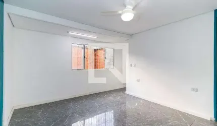 Casa para Aluguel - Lajeado, 1 Quarto,  44 m² - São Paulo