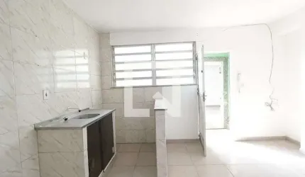 Casa para Aluguel - Piedade, 1 Quarto,  32 m² - Rio de Janeiro