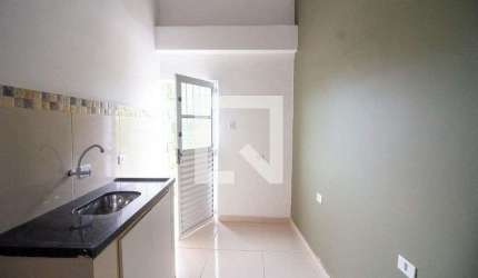 Casa para Aluguel - Jaraguá, 2 Quartos,  41 m² - São Paulo
