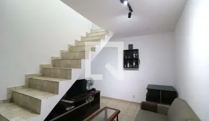 Casa para Aluguel - Piedade, 2 Quartos,  50 m² - Rio de Janeiro