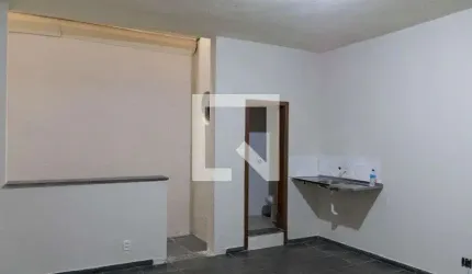 Kitnet / Stúdio para Aluguel - João Pinheiro, 1 Quarto,  22 m² - Belo Horizonte