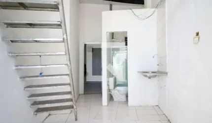 Kitnet / Stúdio para alugar na Ladeira da Palma, Nazaré, Salvador por R$ 500