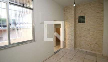 Casa para Aluguel - Olaria, 2 Quartos,  50 m² - Rio de Janeiro