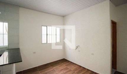 Casa / Sobrado em Condomínio para Aluguel - Jardim Robrun, 1 Quarto,  35 m² - São Paulo
