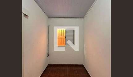 Kitnet / Stúdio para Aluguel - Jardim Éster Yolanda, 2 Quartos,  1 m² - São Paulo