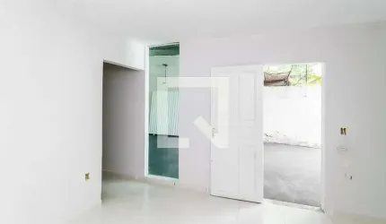 Casa para Aluguel - Penha, 1 Quarto,  99 m² - Rio de Janeiro