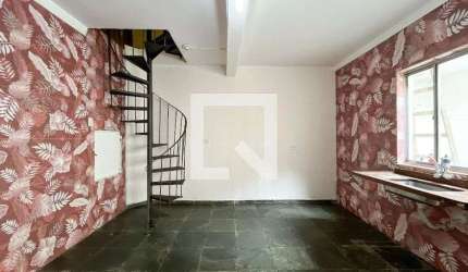 Casa para Aluguel - Jaraguá, 1 Quarto,  50 m² - São Paulo