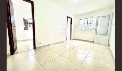 Casa para Aluguel - Lagoa, 2 Quartos,  80 m² - Belo Horizonte