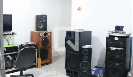 Casa para Aluguel - Sao Cristovao, 2 Quartos,  120 m² - Salvador