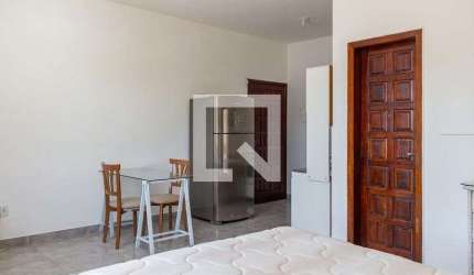 Kitnet / Stúdio para Aluguel - Cavalhada, 1 Quarto,  58 m² - Porto Alegre