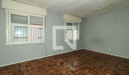Kitnet / Stúdio para alugar na Rua Golda Meir, Rubem Berta, Porto Alegre por R$ 780
