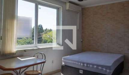 Kitnet / Stúdio para Aluguel - Cavalhada, 1 Quarto,  60 m² - Porto Alegre