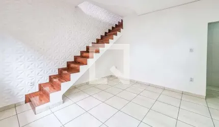 Casa para Aluguel - Minascaixa, 2 Quartos,  100 m² - Belo Horizonte