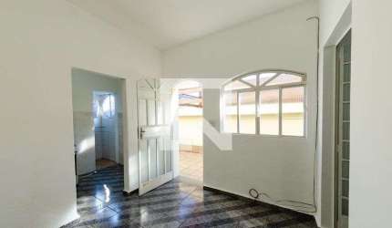 Casa para Aluguel - Dom Cabral, 1 Quarto,  38 m² - Belo Horizonte