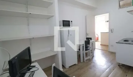Casa para Aluguel - Butantã, 1 Quarto,  16 m² - São Paulo