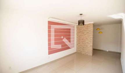 Casa para Aluguel - Campo Grande, 2 Quartos,  107 m² - Rio de Janeiro