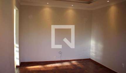 Casa para Aluguel - Milionários, 3 Quartos,  150 m² - Belo Horizonte