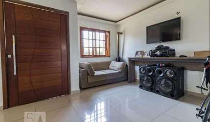 Casa para Aluguel - Chapéu do Sol, 3 Quartos,  80 m² - Porto Alegre
