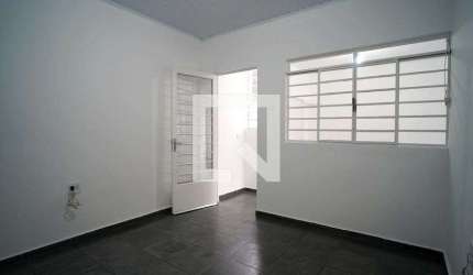Casa para Aluguel - Vila Santana, 3 Quartos,  100 m² - Sorocaba